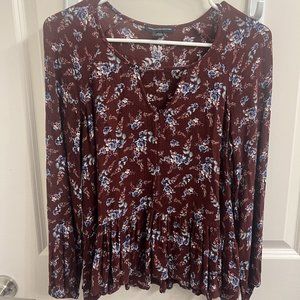 American Eagle Keyhole Floral Long Sleeve Blouse